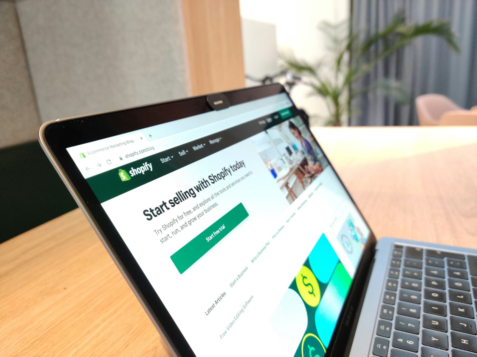 Shopify Plus